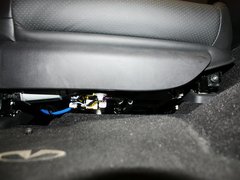 英菲尼迪G 2013款 G25 2.5L 自动 豪华运动版