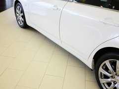 英菲尼迪G 2013款 G25 2.5L 自动 豪华运动版