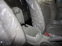 陆风X8 2012款 2.4L 手动 探索版汽油4X4豪华型 5座