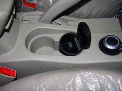 陆风X8 2012款 2.4L 手动 探索版汽油4X4豪华型 5座