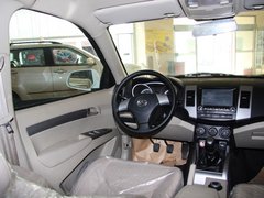 陆风X8 2012款 2.4L 手动 探索版汽油4X4豪华型 5座