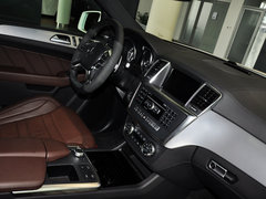 奔驰M级AMG 2012款 ML63 5.5T AMG 5座