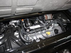 Smart  fortwo 1.0 MHD 发动机局部特写