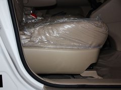 比亚迪S6 2013款 劲悦版 2.0L 手动 尊贵型 5座