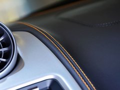 迈凯伦12C 2013款 3.8T COUPE