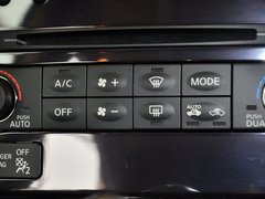 英菲尼迪FX 2013款 FX50 5.0L 自动 巅峰版 5座