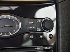 英菲尼迪FX 2013款 FX50 5.0L 自动 巅峰版 5座