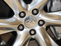 英菲尼迪FX 2013款 FX50 5.0L 自动 巅峰版 5座