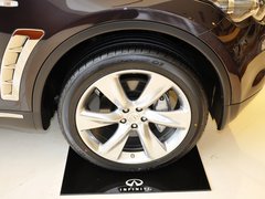 英菲尼迪FX 2013款 FX50 5.0L 自动 巅峰版 5座