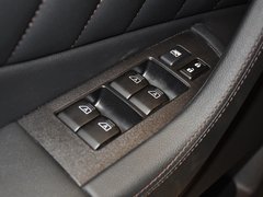 英菲尼迪FX 2013款 FX37 3.7L 自动 超越版 5座