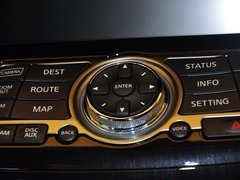 英菲尼迪FX 2013款 FX37 3.7L 自动 超越版 5座