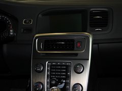 沃尔沃V60 2013款 2.0T 自动 智雅版