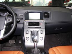 沃尔沃V60 2013款 2.0T 自动 智雅版