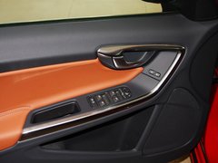 沃尔沃V60 2013款 2.0T 自动 智雅版
