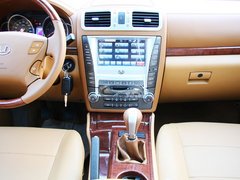 宝利格 2012款 2.0T 手动 两驱智汇版 5座
