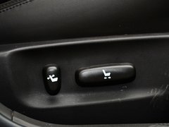 皇冠 2012款 2.5L 自动 V6 Royal Saloon 尊贵版
