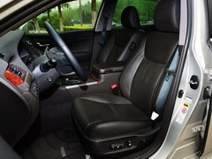 一汽丰田  2.5L 自动 驾驶席座椅正视图