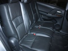 广汽本田  2.4L 自动 第二排座椅45度视角