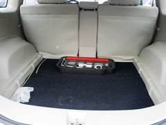 陆风X8 2012款 2.0T 手动 探索版柴油4X4豪华型 5座