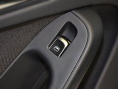 奥迪A4L 2013款 30TFSI 手动舒适型