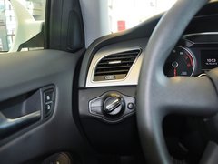 奥迪A4L 2013款 30TFSI 手动舒适型