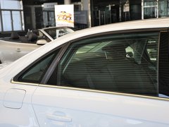 奥迪A4L 2013款 30TFSI 手动舒适型