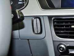 奥迪A4L 2013款 30TFSI 手动舒适型