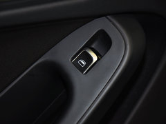 奥迪A4L 2013款 35TFSI 自动技术型