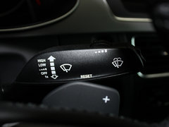 一汽奥迪 奥迪A4L 40TFSI DCT 方向盘右侧控制杆