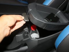 飞思 2012款 1.6T 自动 豪华版