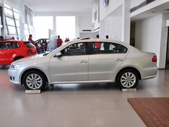 上海大众  朗逸 1.6L AT 车辆左正侧视角