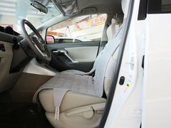 广汽丰田  1.8L CVT 驾驶席座椅正视图