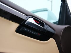奥迪Q7 2013款 35TFSI 专享型 5座