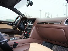 奥迪Q7 2013款 35TFSI 专享型 5座