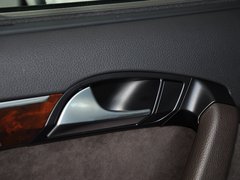 奥迪Q7 2013款 35TFSI 技术型 5座