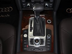 奥迪Q7 2013款 35TFSI 技术型 5座