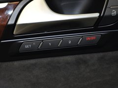 奥迪Q7 2013款 3.0T 35TFSI进取型 5座