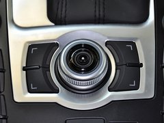 奥迪Q7 2013款 3.0T 35TFSI进取型 5座