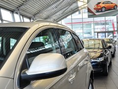 奥迪Q7 2013款 3.0T 35TFSI进取型 5座