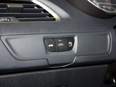 东风标致 标致508 2.3L AT 方向盘左后仪表台