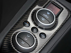 迈凯伦12C 2012款 3.8T DCT 标准型