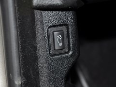 宝马5系 2013款 530Li 3.0L 领先型