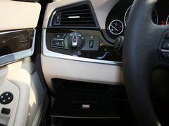 华晨宝马  525Li 2.0T 方向盘左后仪表台