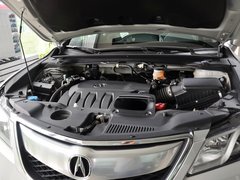 讴歌  3.5L 自动 发动机主体特写