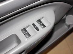 明锐 2012款 1.6L 自动 五周年典藏版5座