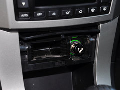 奥轩GX5 2012款 2.0L 手动 汽油两驱天窗版 5座