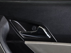 奥轩GX5 2012款 2.0L 手动 汽油两驱天窗版 5座