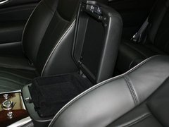 英菲尼迪QX60(进口) 2013款 3.5L CVT 四驱全能版 7座