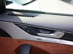 奥迪S8 2013款 4.0TFSI quattro