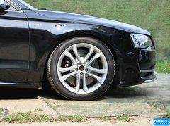 奥迪S8 2013款 4.0TFSI quattro